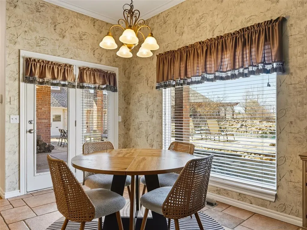 Photo 16 — 3913 Shortgrass Circle, Edmond, OK 73003