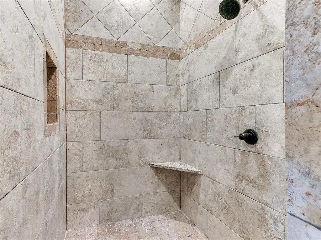 Photo 11 — 24801 N Post Road, Arcadia, OK 73007