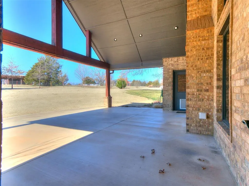 Photo 31 — 24801 N Post Road, Arcadia, OK 73007