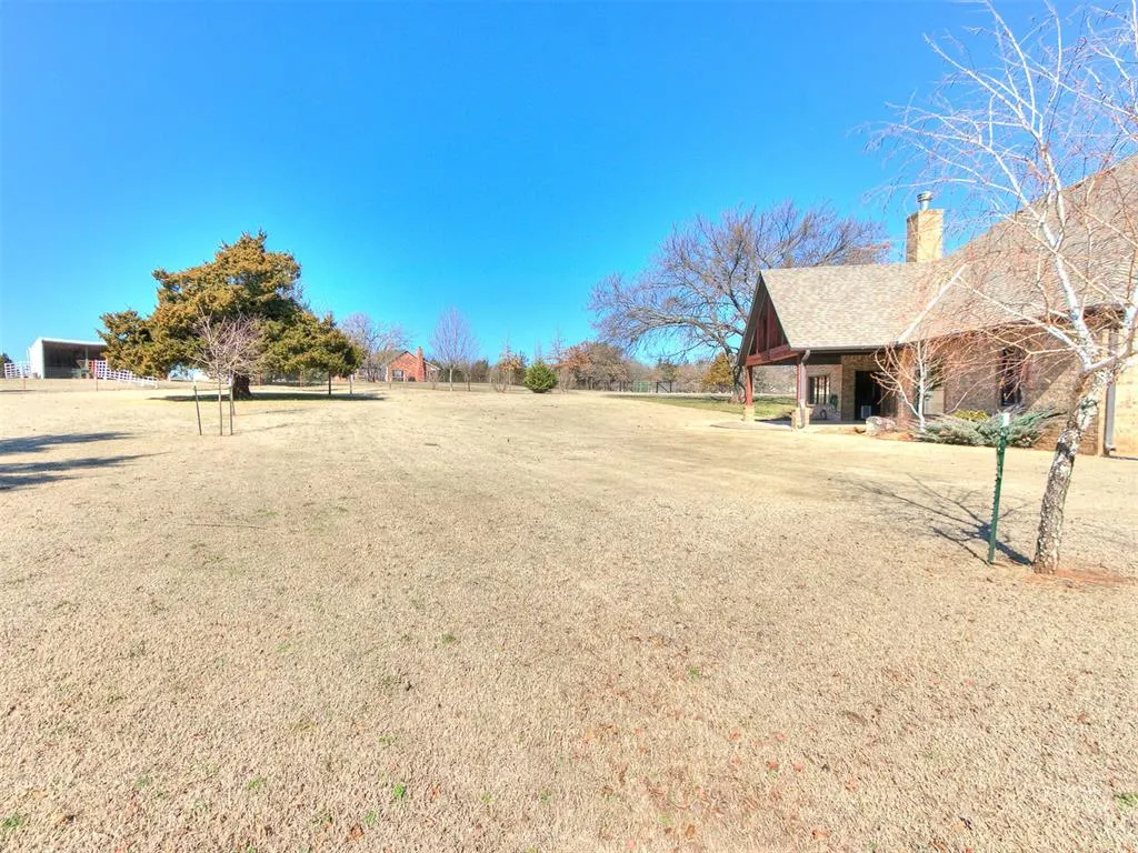 Photo 37 — 24801 N Post Road, Arcadia, OK 73007