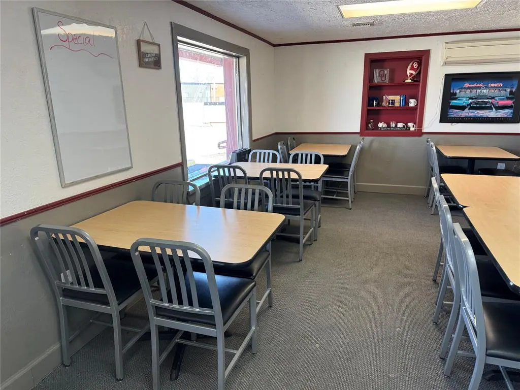Photo 5 — 293 E Ketchum Boulevard, Ketchum, OK 74349