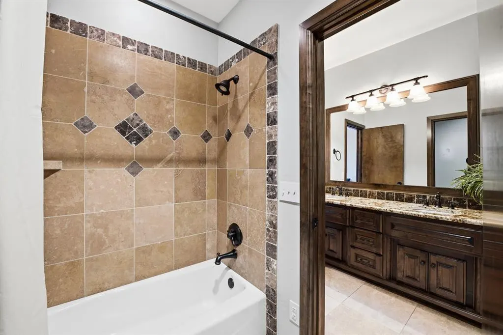 Photo 12 — 4108 Frisco Bridge Boulevard, Edmond, OK 73034
