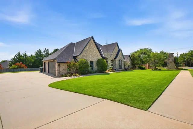 Photo 3 — 4108 Frisco Bridge Boulevard, Edmond, OK 73034