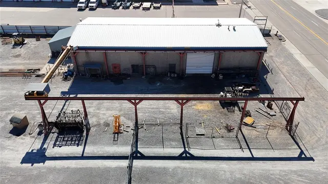 Photo 2 — 1710 N Airport Road, Weatherford, OK 73096