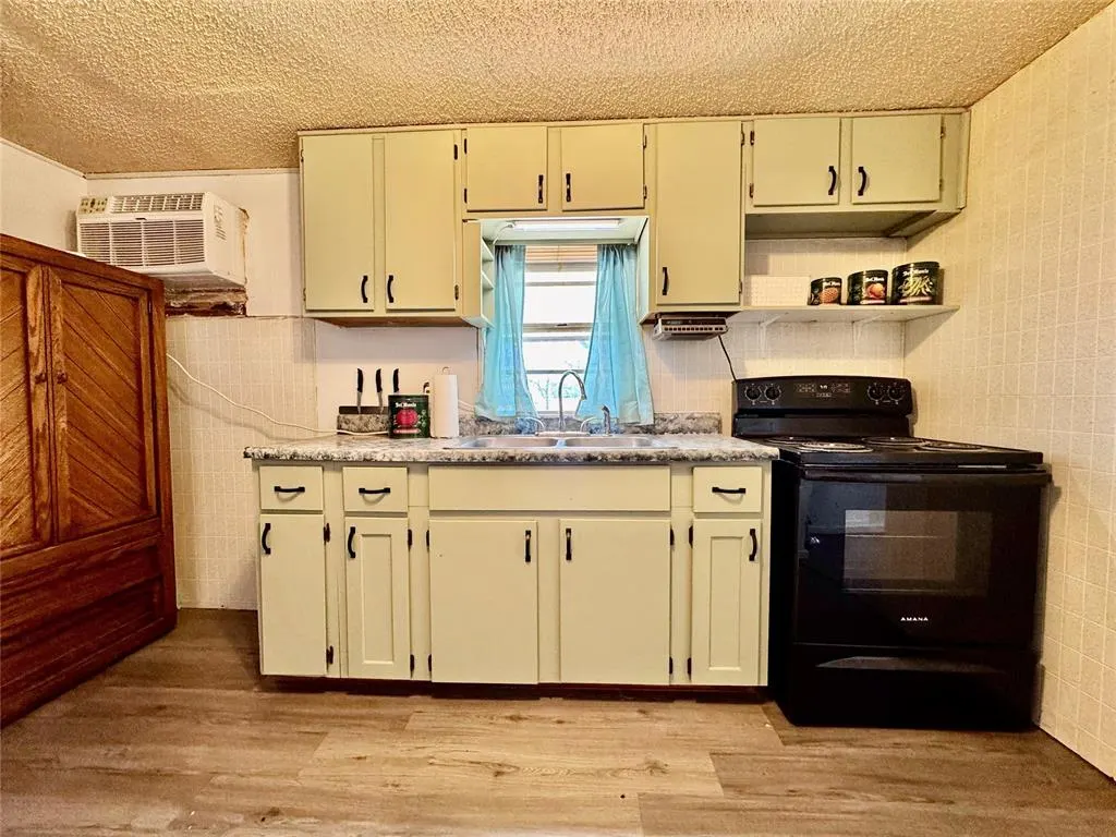 Photo 6 — 9900 N 2406 Road, Weatherford, OK 73096