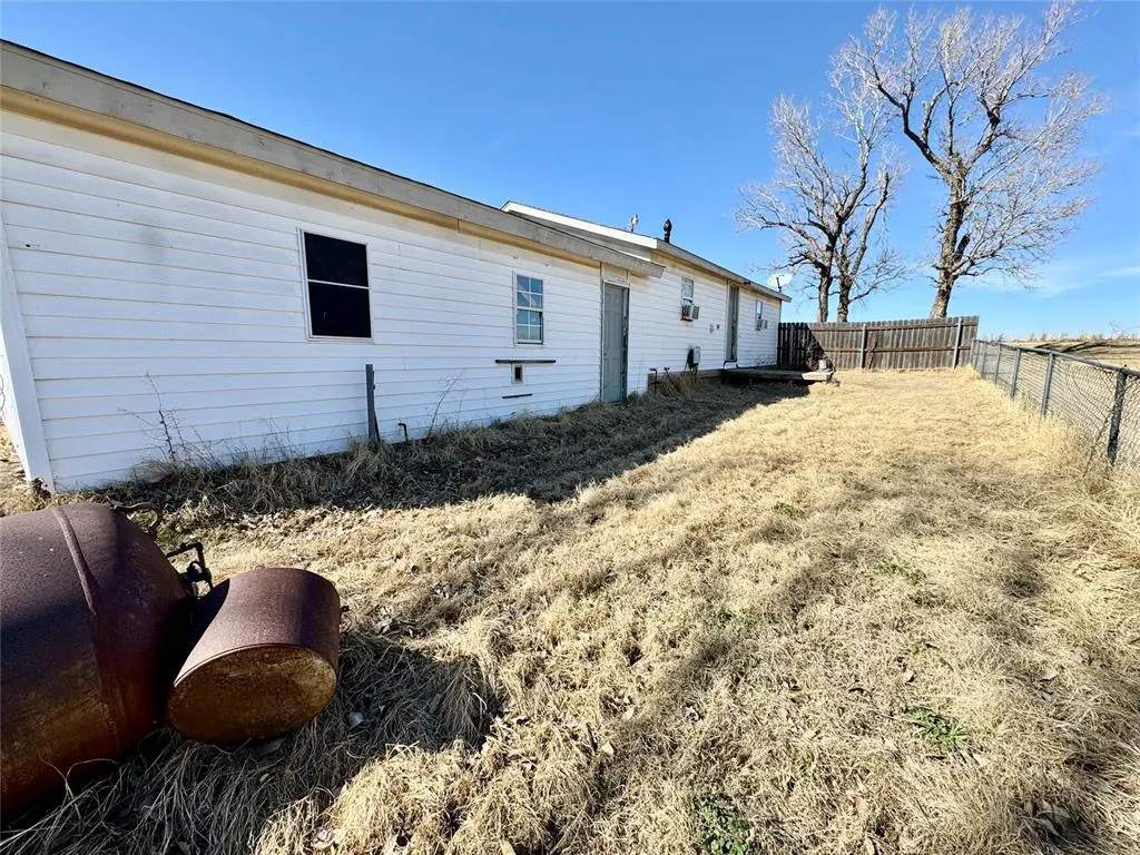 Photo 16 — 9900 N 2406 Road, Weatherford, OK 73096