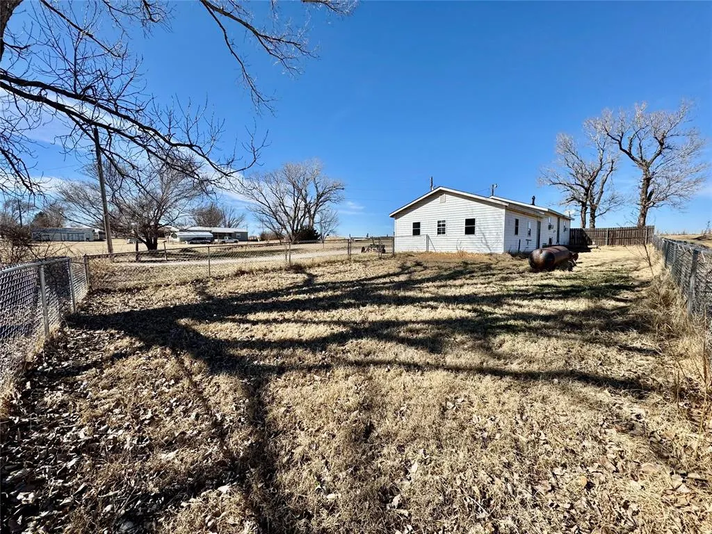 Photo 18 — 9900 N 2406 Road, Weatherford, OK 73096