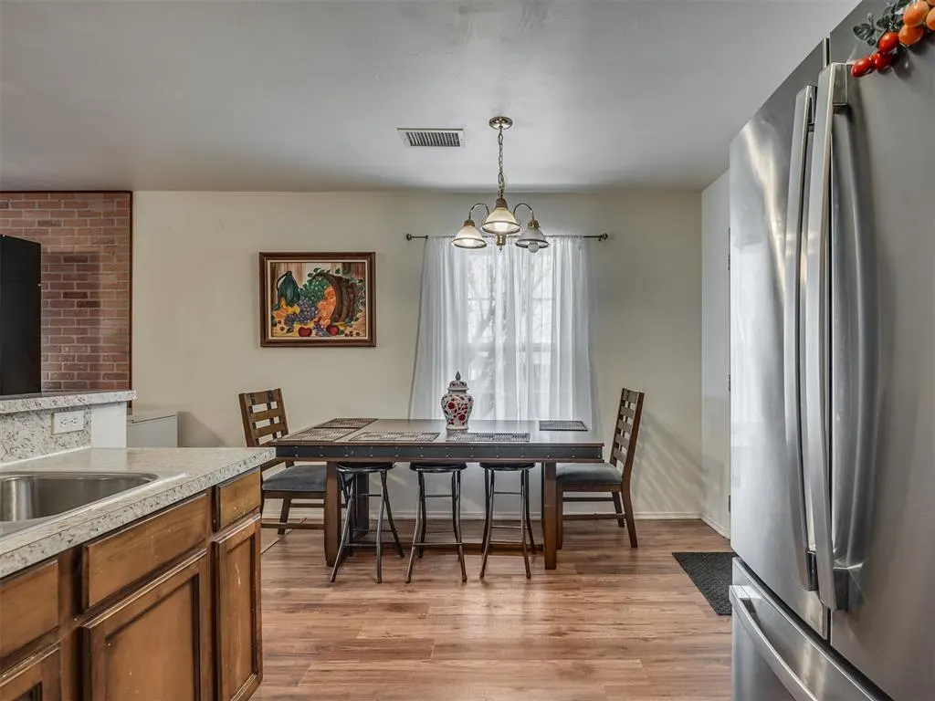 Photo 2 — 536 SE 26th Circle, Oklahoma City, OK 73129