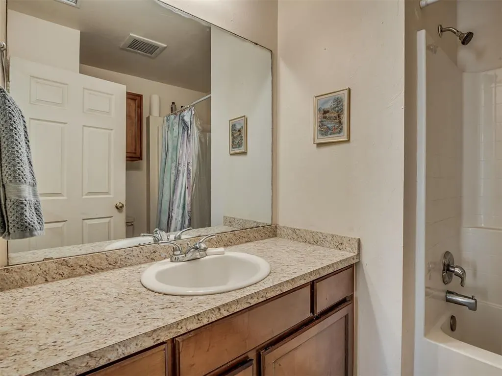 Photo 18 — 536 SE 26th Circle, Oklahoma City, OK 73129