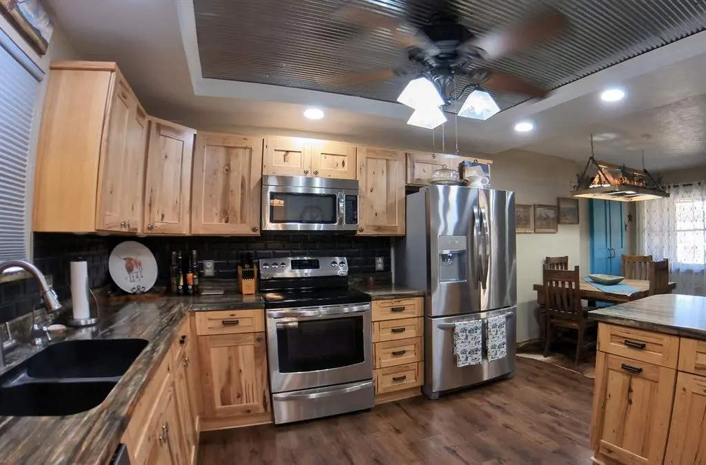 Photo 9 — 2603 Springhill Road, Clinton, OK 73601
