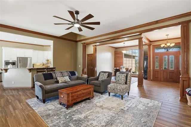 Photo 6 — 9817 Horseshoe Road, Oklahoma City, OK 73162