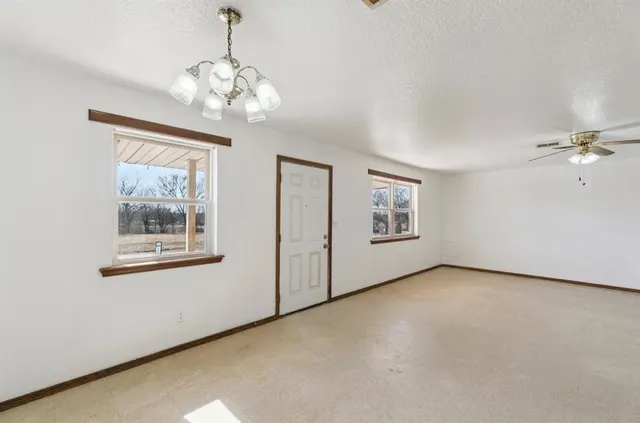 Photo 6 — 408 E Salter Street, Asher, OK 74826