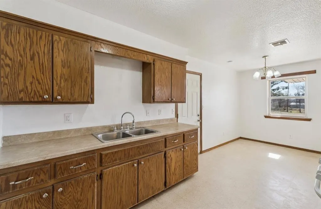 Photo 11 — 408 E Salter Street, Asher, OK 74826