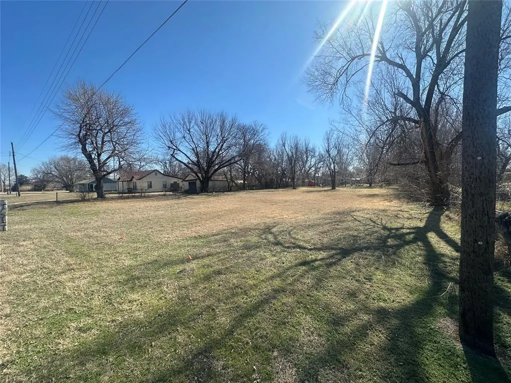 Photo 9 — 4012 Thomas Drive, Del City, OK 73115