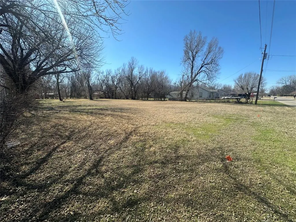 Photo 10 — 4012 Thomas Drive, Del City, OK 73115