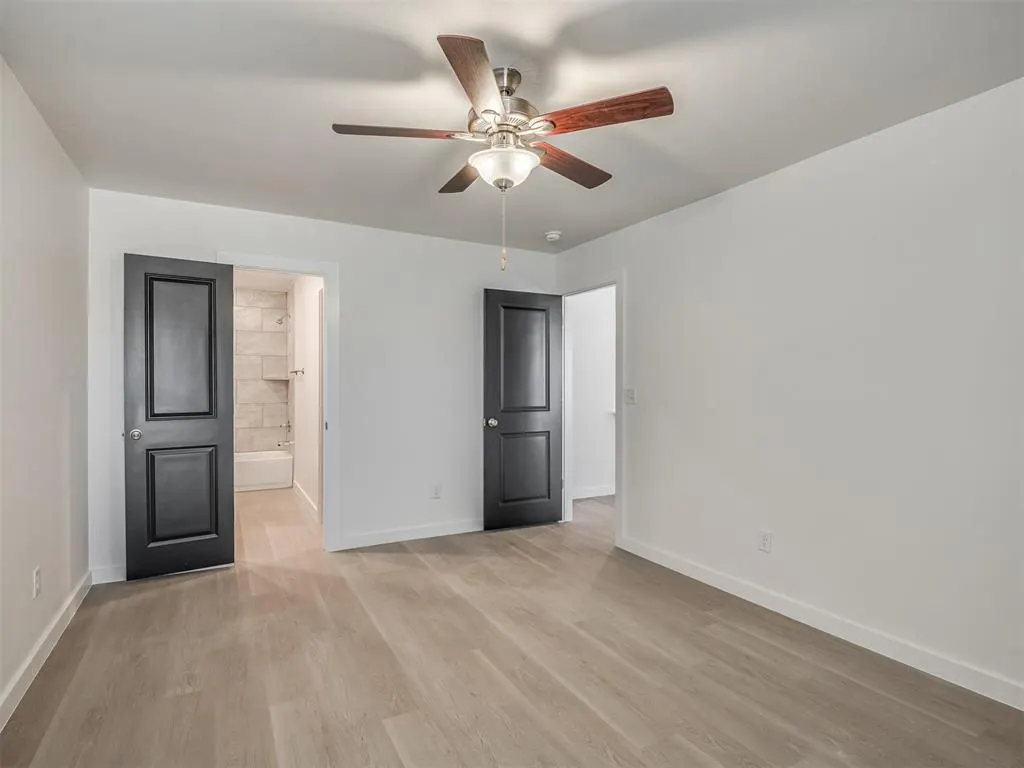 Photo 19 — 913 NW 87th Street, Oklahoma City, OK 73114