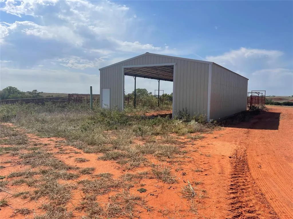 Photo 2 — 1070 N 1790 Road, Cheyenne, OK 73628