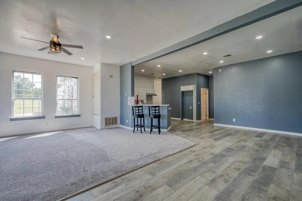 Photo 4 — 4040 Lynda Lane, Guthrie, OK 73044