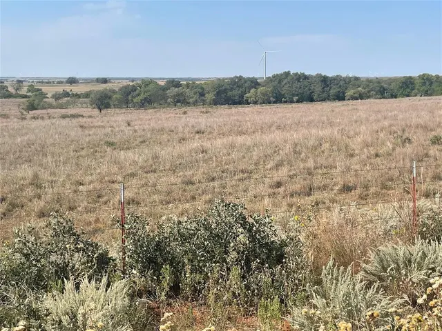 Photo 3 — 1070 N 1810 Road, Cheyenne, OK 73628