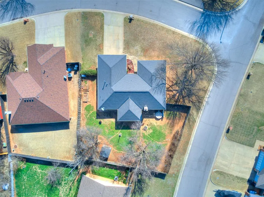 Photo 4 — 8001 Cinnamon Teal Drive, Oklahoma City, OK 73132