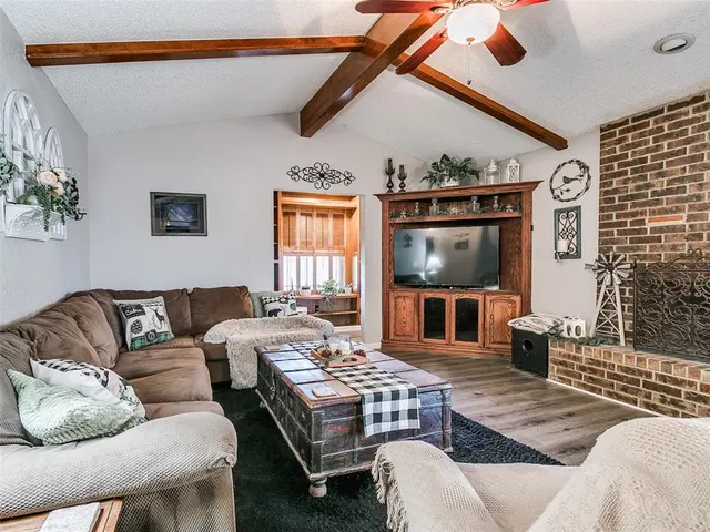Photo 8 — 8001 Cinnamon Teal Drive, Oklahoma City, OK 73132