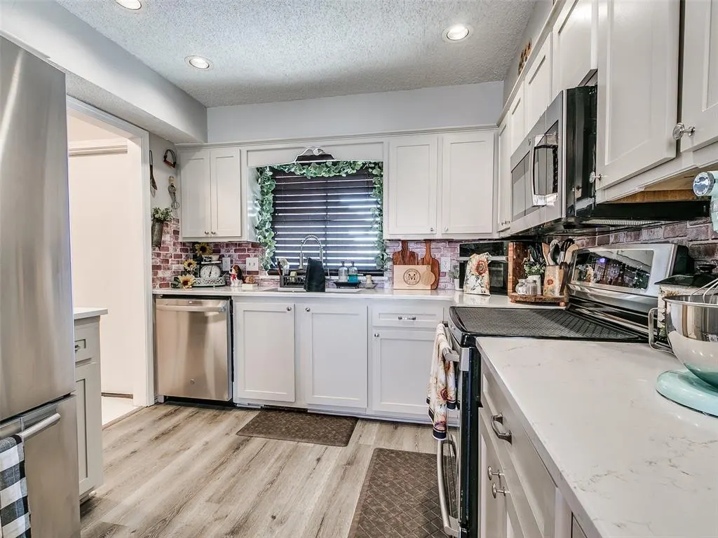 Photo 19 — 8001 Cinnamon Teal Drive, Oklahoma City, OK 73132