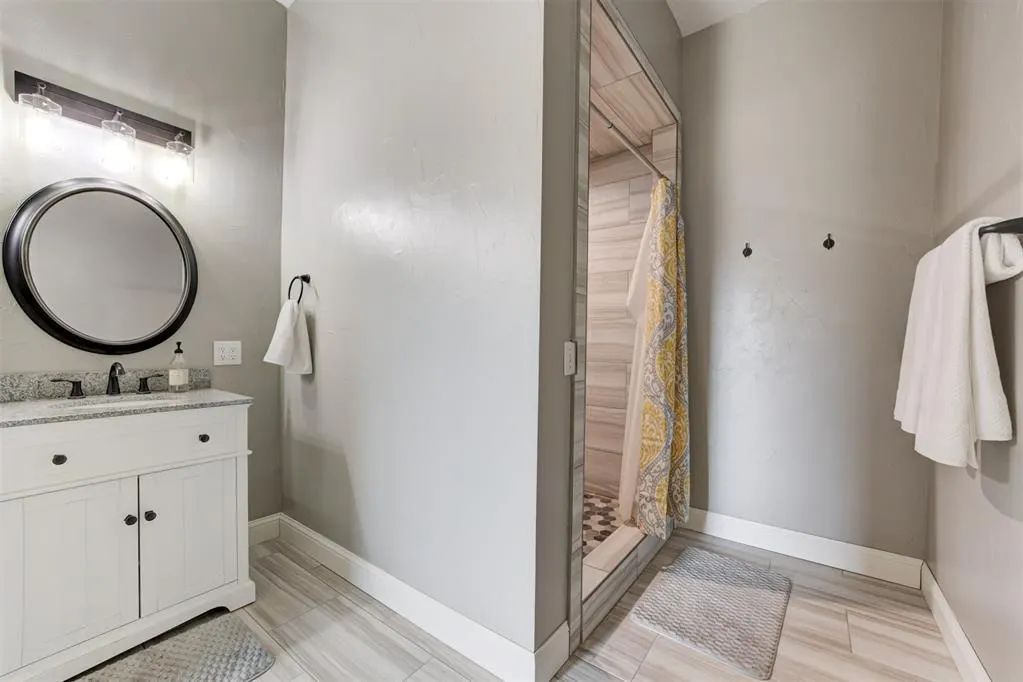 Photo 25 — 15915 NE 209th Street, Luther, OK 73054