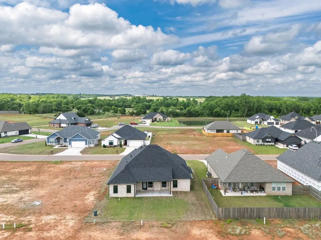 Photo 48 — 219 Outlander Way, Shawnee, OK 74804