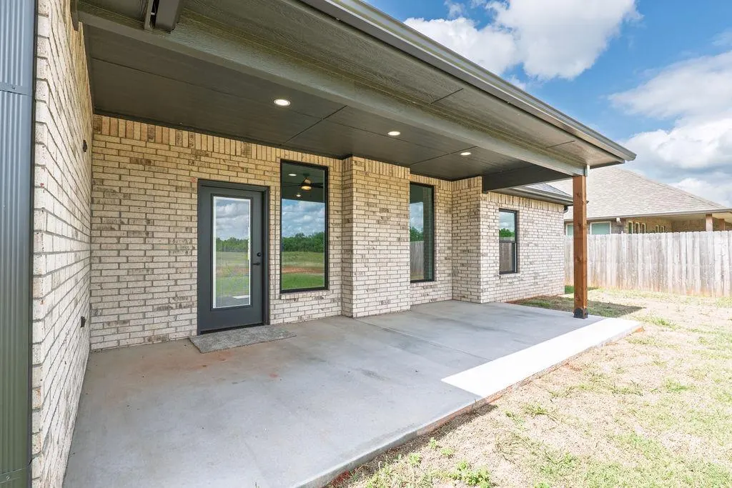 Photo 46 — 219 Outlander Way, Shawnee, OK 74804