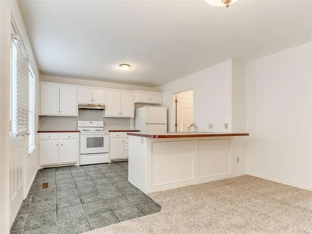 Photo 7 — 3230 Barley Court, Norman, OK 73072
