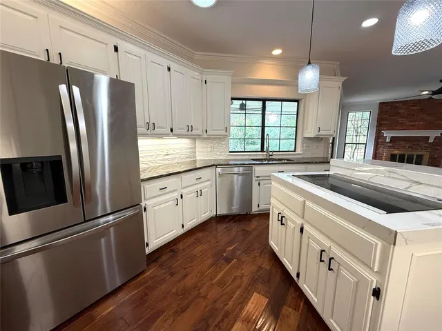 Photo 2 — 3705 Barwick Drive, Norman, OK 73072