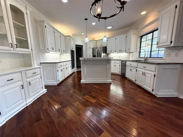 Photo 3 — 3705 Barwick Drive, Norman, OK 73072