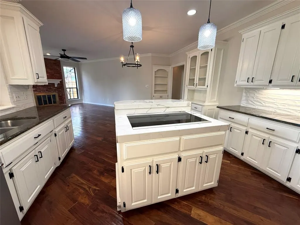 Photo 4 — 3705 Barwick Drive, Norman, OK 73072