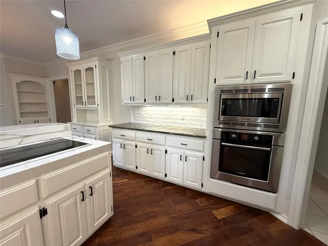 Photo 5 — 3705 Barwick Drive, Norman, OK 73072