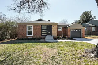 Sold home at 1106 Fenwick Place