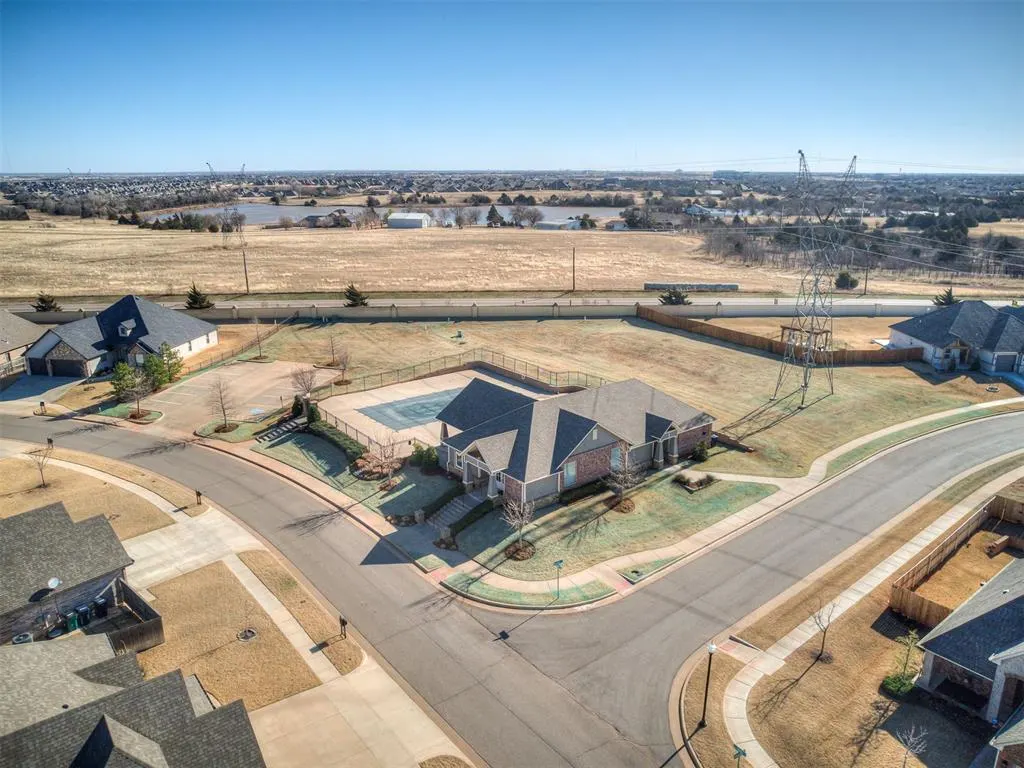 Photo 49 — 9312 NW 147th Terrace, Yukon, OK 73099