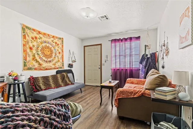 Photo 5 — 117 W McKormic Drive, Weatherford, OK 73096