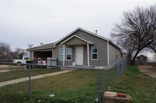 Sold home at 204 S CANADIAN Avenue