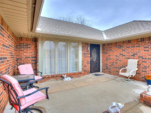 Photo 4 — 2621 SW 90th Street, Oklahoma City, OK 73159