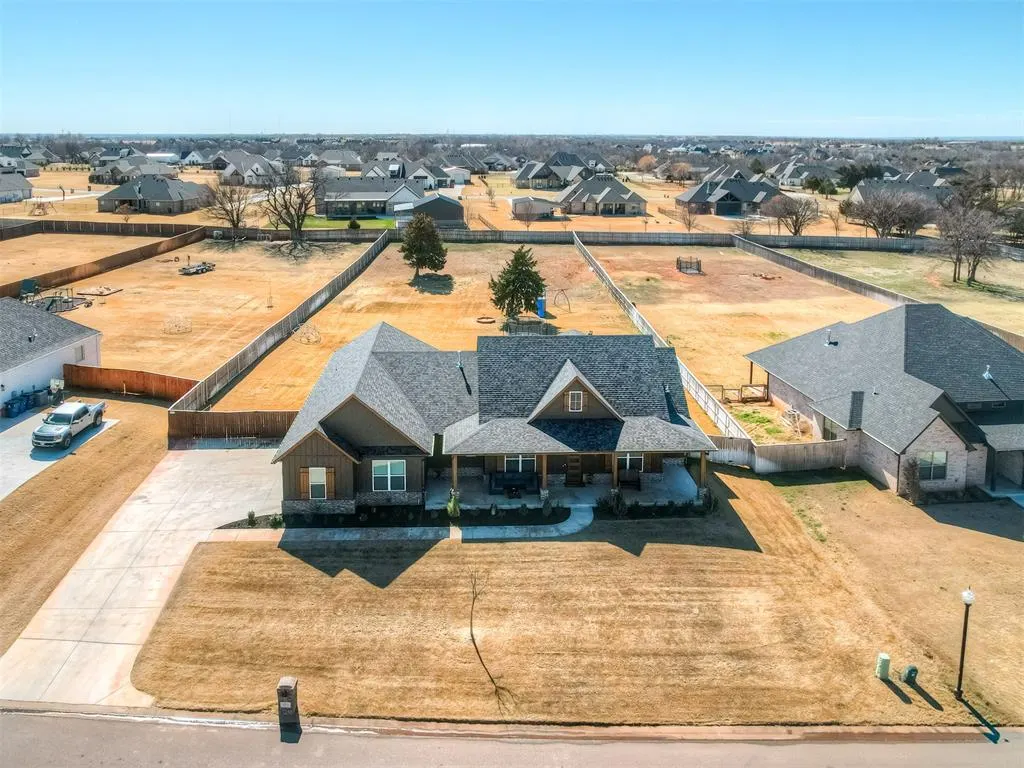 Photo 48 — 10101 Oakwood Drive, Edmond, OK 73025