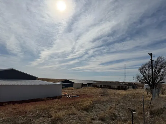 Photo 4 — 22024 E 1090 Road, Bessie, OK 73622