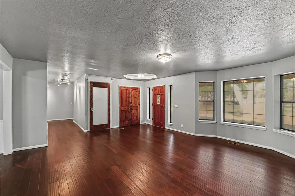 Photo 10 — 1010 Amy Way, Elk City, OK 73644