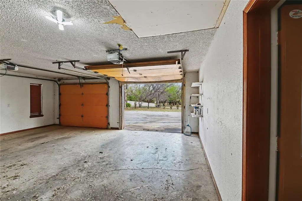 Photo 42 — 1010 Amy Way, Elk City, OK 73644