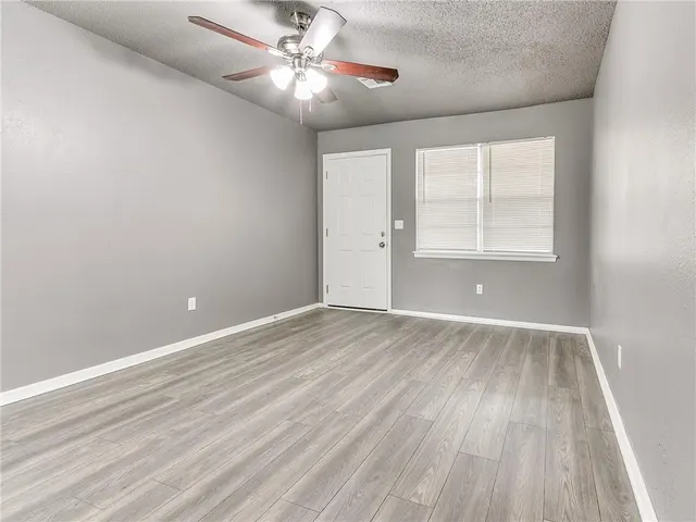 Photo 8 — 1626 N Crawford Avenue, Norman, OK 73069