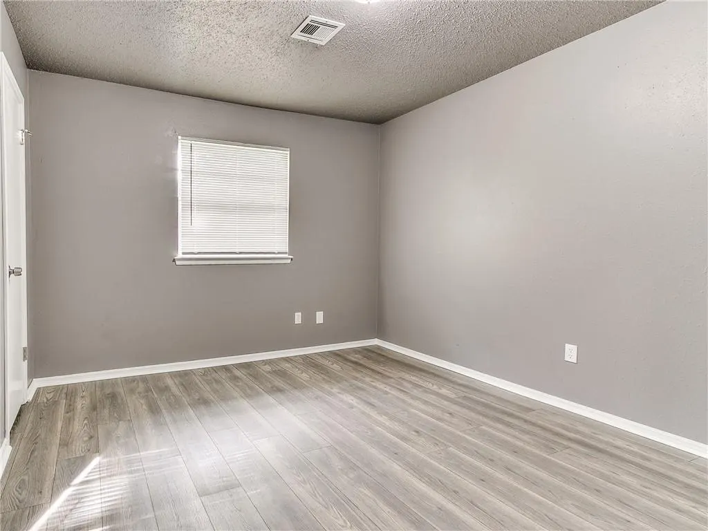 Photo 18 — 1626 N Crawford Avenue, Norman, OK 73069