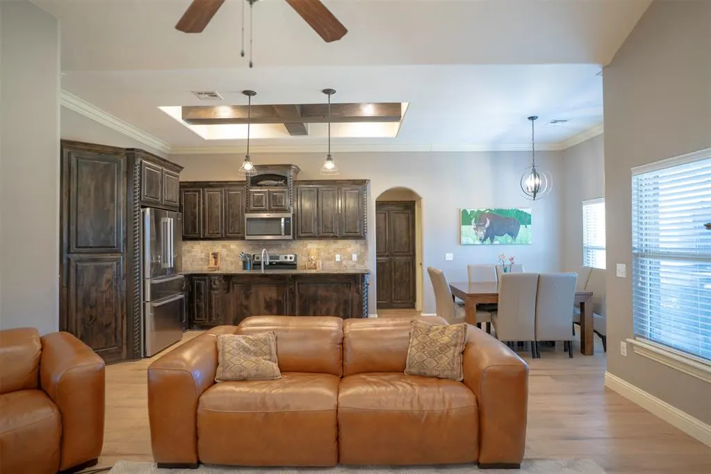Photo 13 — 2016 Kendal Court, Edmond, OK 73003