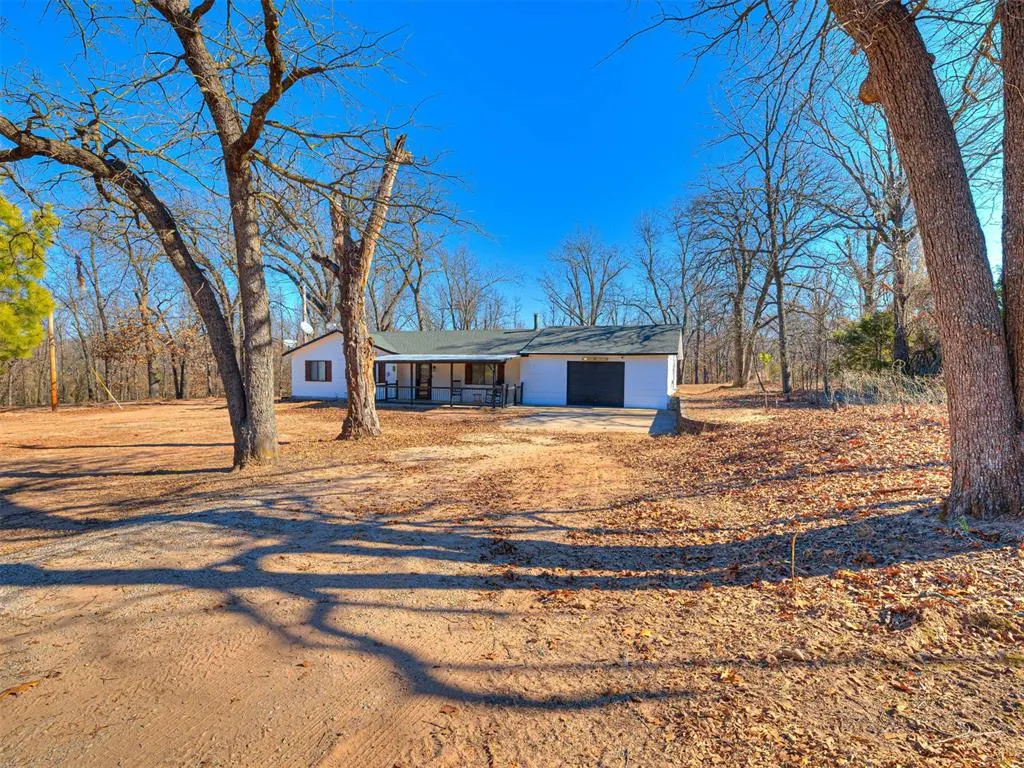Photo 3 — 16004 April Drive, Newalla, OK 74857
