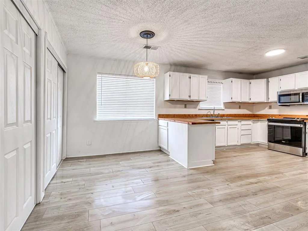 Photo 18 — 16004 April Drive, Newalla, OK 74857