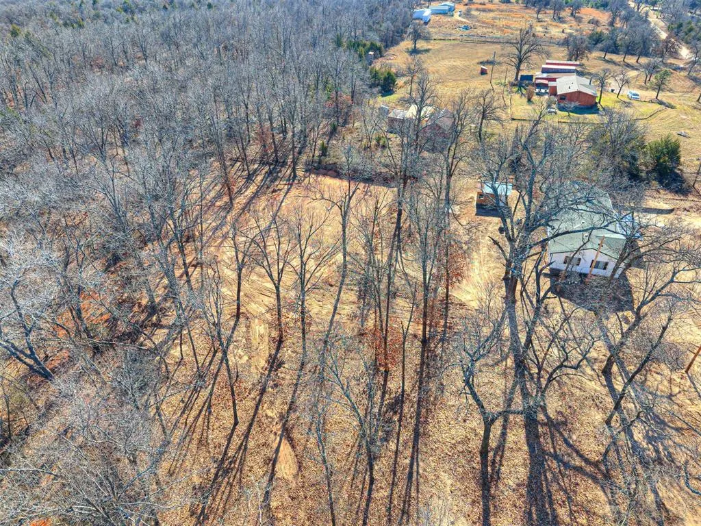 Photo 35 — 16004 April Drive, Newalla, OK 74857