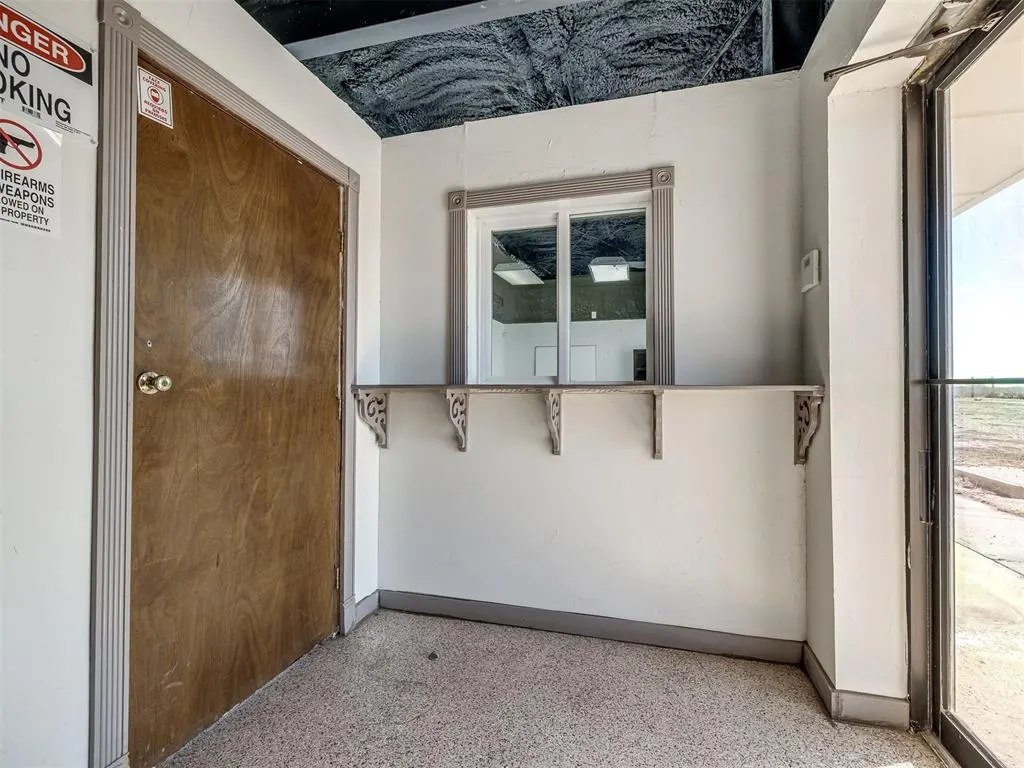 Photo 17 — 2309 E Highway 66 Street, El Reno, OK 73036